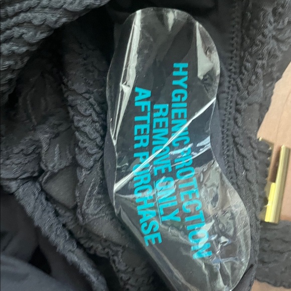 New Aqua Blu  Black Textured One-Piece Swimsuit with Decorative Buckle size 12 - Picture 10 of 12